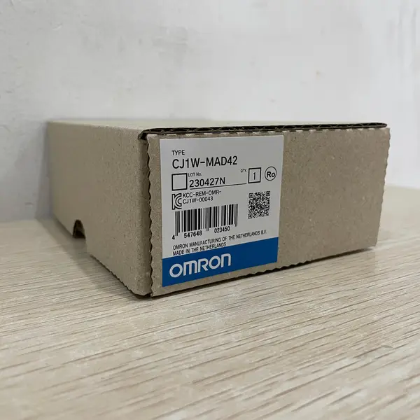Omron CJ1W-MAD42 CJ Series Mixed Analog I/O Unit 4AI 2AO — front view