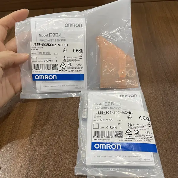 Omron E2B-S08KS02-MC-B1 Inductive Proximity Sensor M8 2mm Shielded — front view