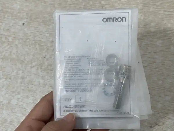 Omron E2E-X2D1-M1 Inductive Proximity Sensor M12 2mm DC NPN — front view