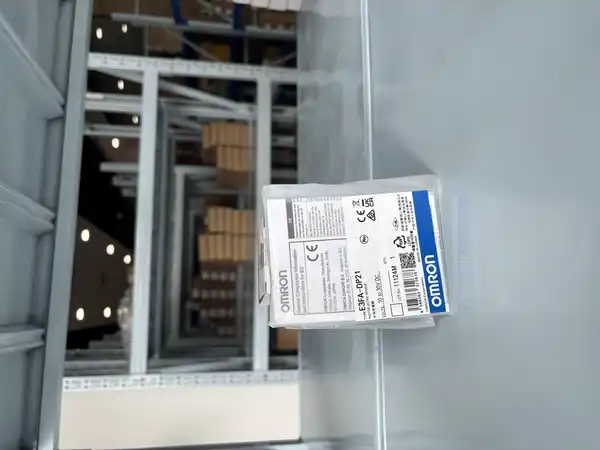 Omron E3FA-DP21 Diffuse Photoelectric Sensor 100mm NPN M12 IP69K Stainless — front view