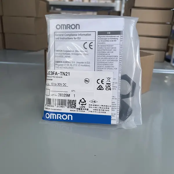 Omron E3FA-TN21 2M Through-Beam Photoelectric Sensor NPN 2m Cable IP69K — front view