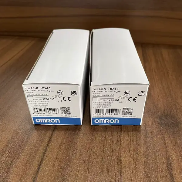 Omron E3X-HD41 Digital Fiber Amplifier High-Speed — front view