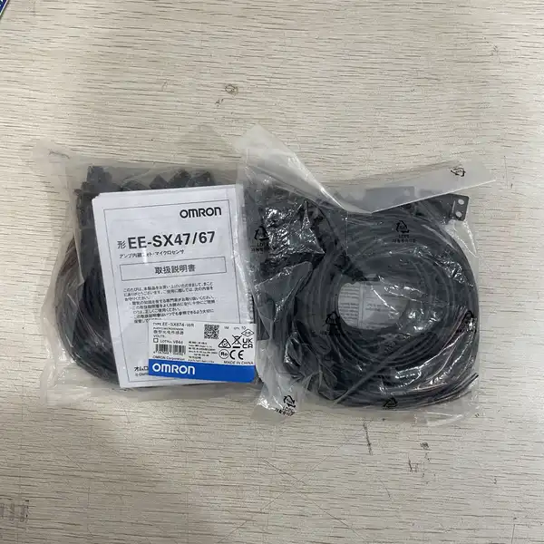 Omron EE-SX674-WR 1M Micro Photoelectric Sensor 5mm Slot NPN 1m Cable Connector — front view