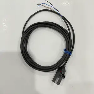 Omron EE-SX872 Micro Photoelectric Sensor NPN Compact High-Speed — front view