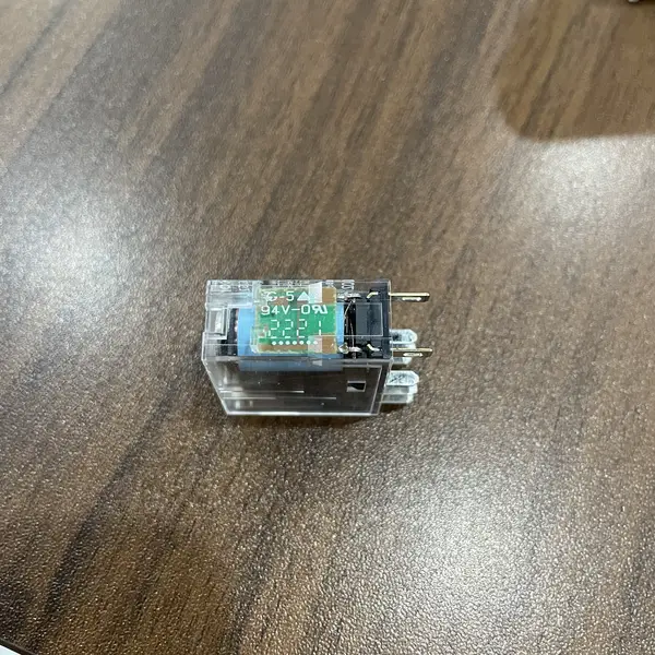 Omron G2R-2-SND DC24V General Purpose Relay DPDT 5A with LED and Diode — front view
