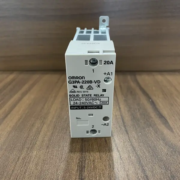 Omron G3PA-220B-VD-X DC5-24V Solid State Relay 20A — front view