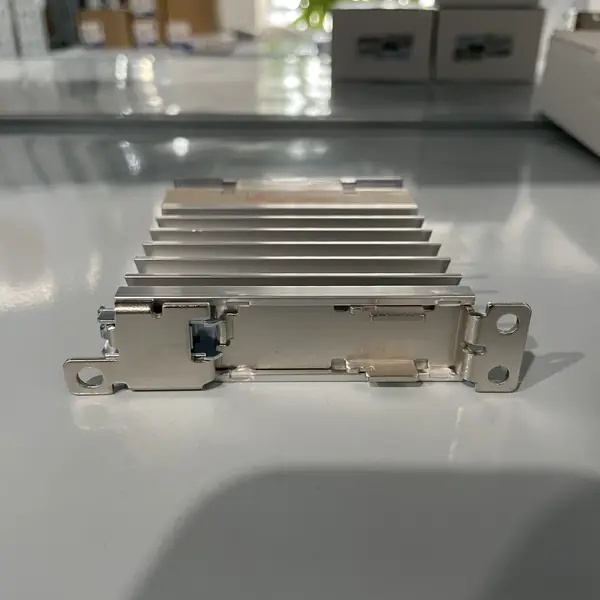 Omron G3PE-225BL DC12-24V Solid State Relay 25A with LED — front view