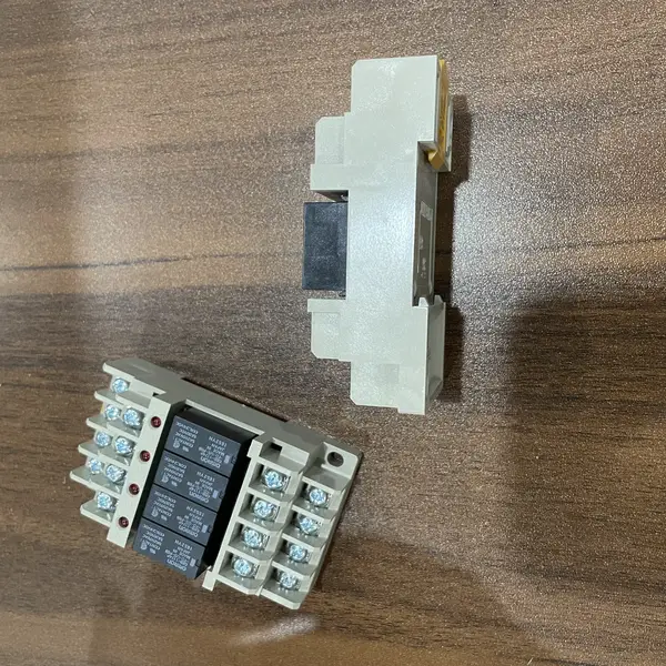 Omron G6B-4BND DC24V PCB Relay Module 4-Pole 4PDT — front view