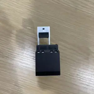 Omron P7SA-14F-ND-PU DC24 Safety Relay Module 14-Pin — front view