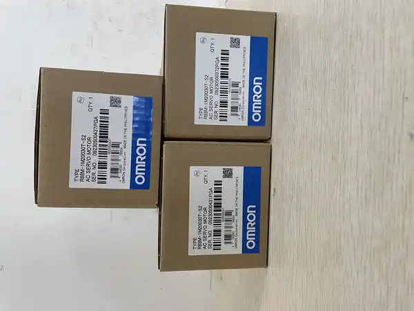 Omron R88M-1M20030T-S2 AC Servo Motor 200W 3000rpm 1S Series Smooth Shaft — front view