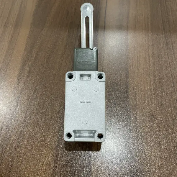 Omron WLCA12-TH-N Limit Switch Top Plunger Heavy Duty — front view